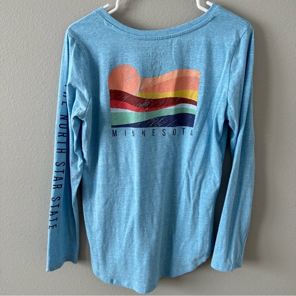 State of Mine Light Blue V-Neck Long Sleeve Minnesota Tee Size Medium Women’s - Picture 12 of 12